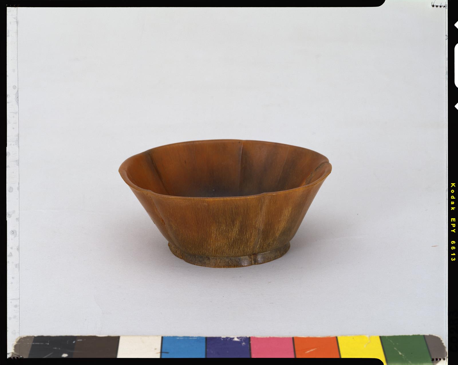 大明宣徳年製黄釉五彩龍紋茶杯サイズ約径9.5cm