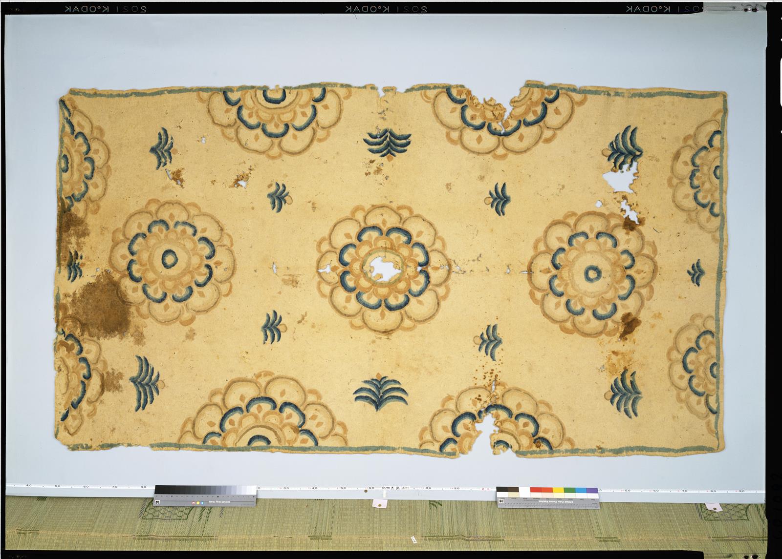 Felt rug with floral designs, No. 14. - Shosoin